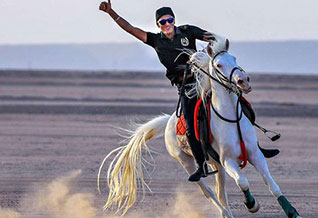 Horse or Camel Riding for 2 Hours on The Beach in Hurghada.